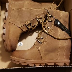 New sorel 7.5 Joan of arc elk boot